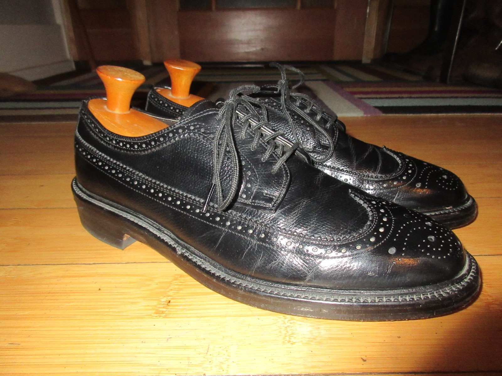 Vintage BOSTONIAN Men’s 9.5 Black Leather Dress Shoes, Brogue Wingtip Oxfords