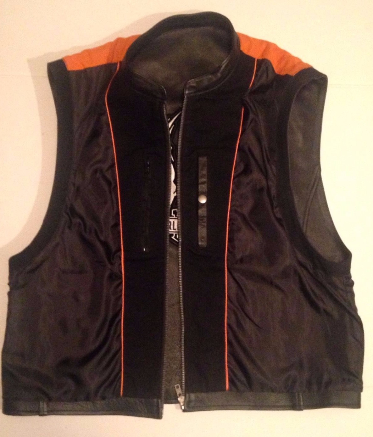 First Classics Leather Motorcycle CLUB PATCH Vest M656 & Harley Patches Size L