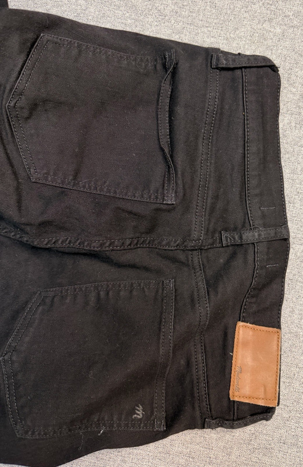 Madewell Womens Size 26 Roadtripper Jeans Black Five Pocket Mid Rise Skinny Leg