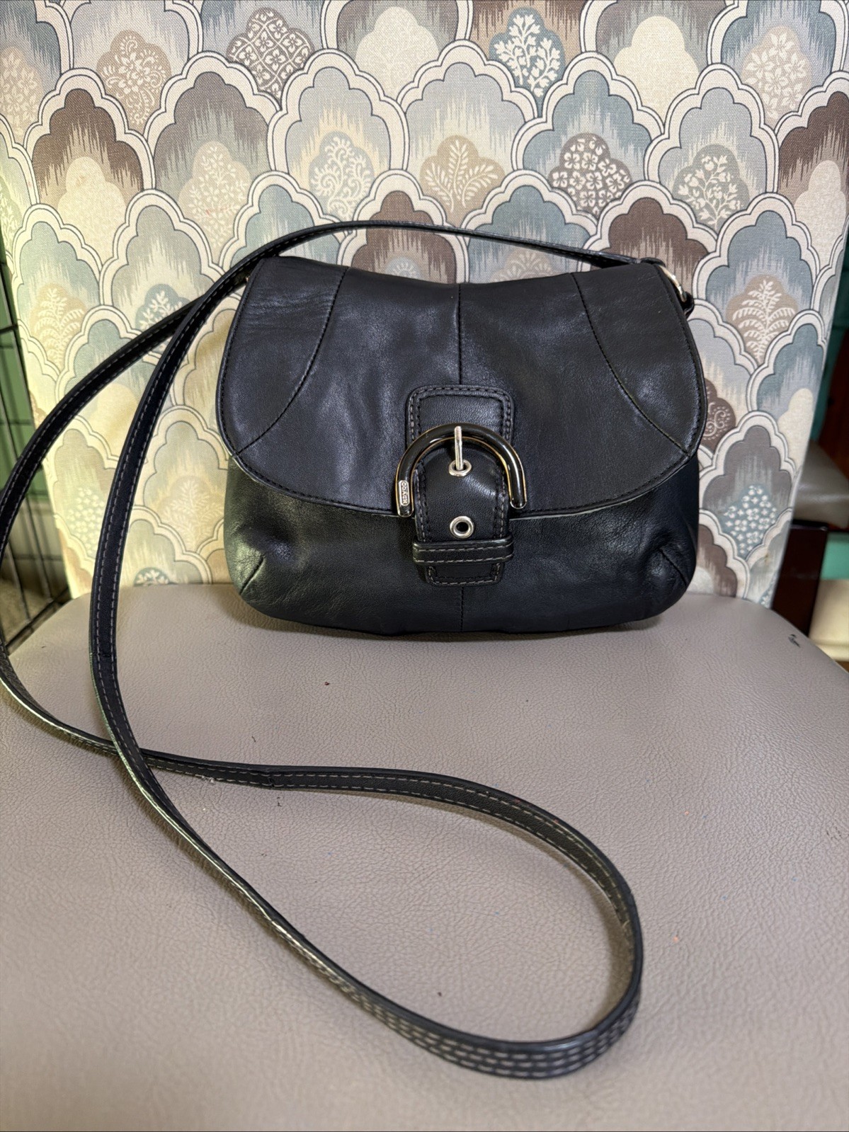 Coach Soho Leather Crossbody Bag Black Buckle Magnetic Flap Mini Purse Y2K