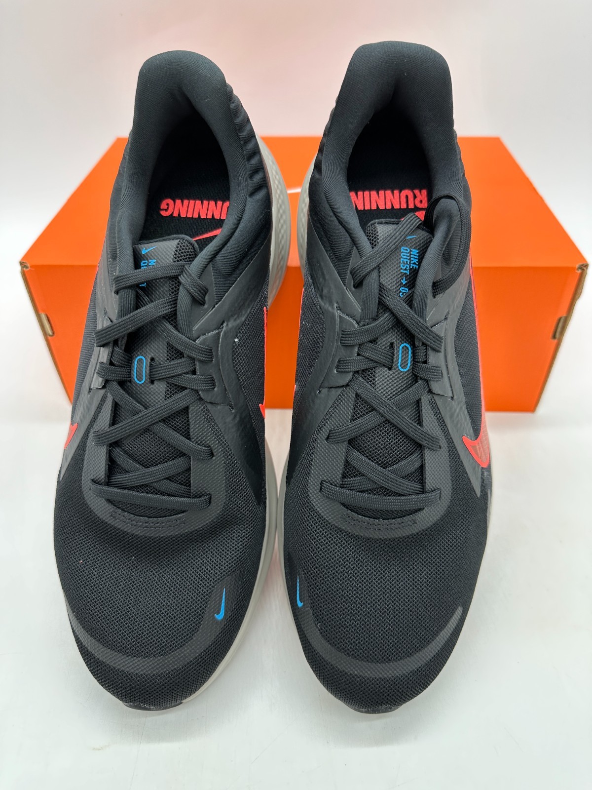Nike Quest 5 Men’s Size 10 Black Orange Gym Training Athletic Shoes DD0204 005