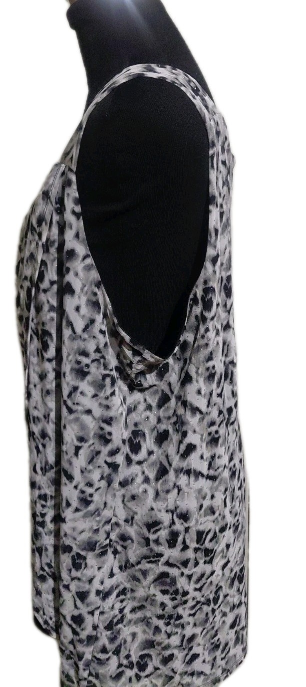 Lily Morgan SZ 2X Animal Print Gray Black Sleeveless Layered Top Silver Beading