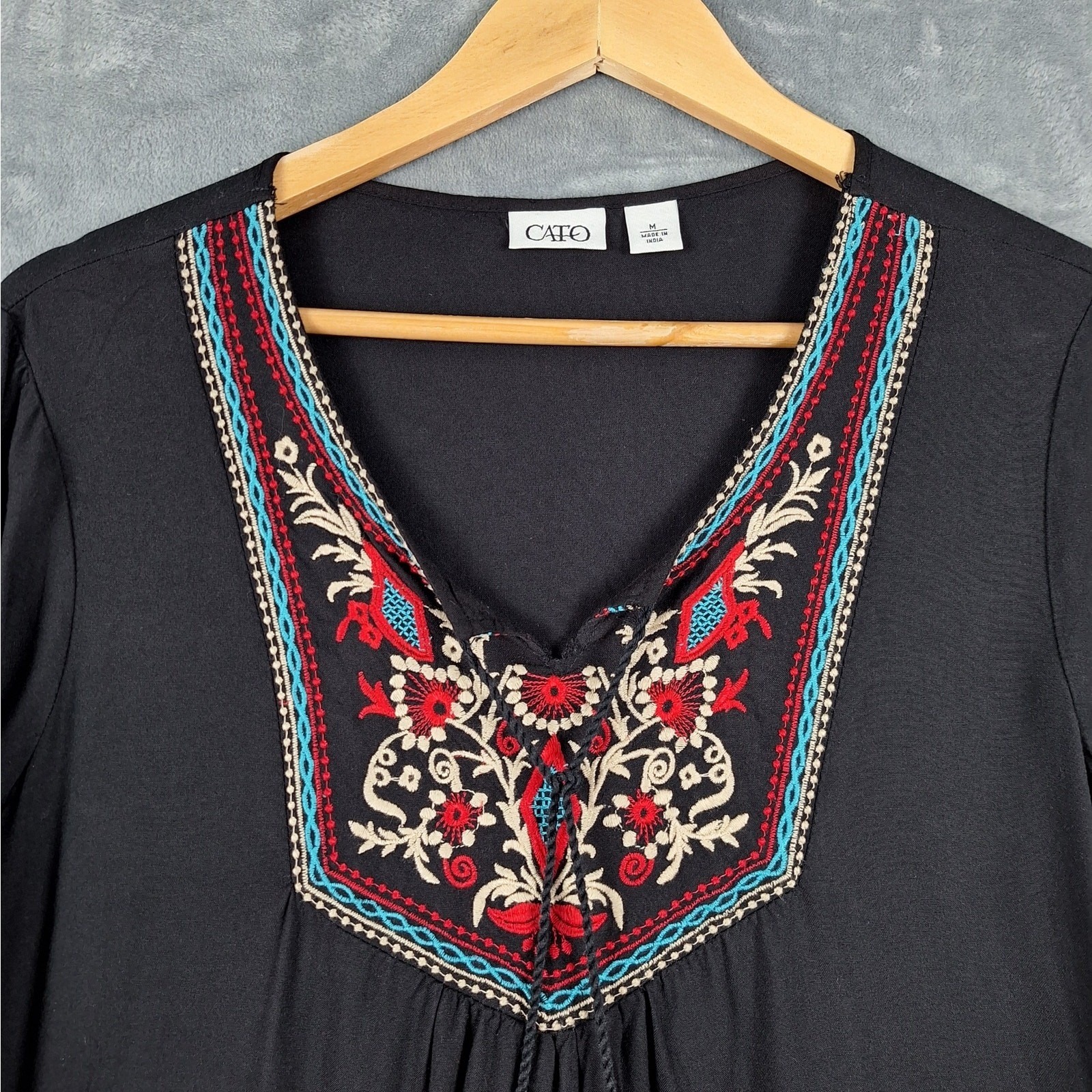 Womens Top Medium Boho Peasant Embroidered Floral Hippie Retro Festival Tunic