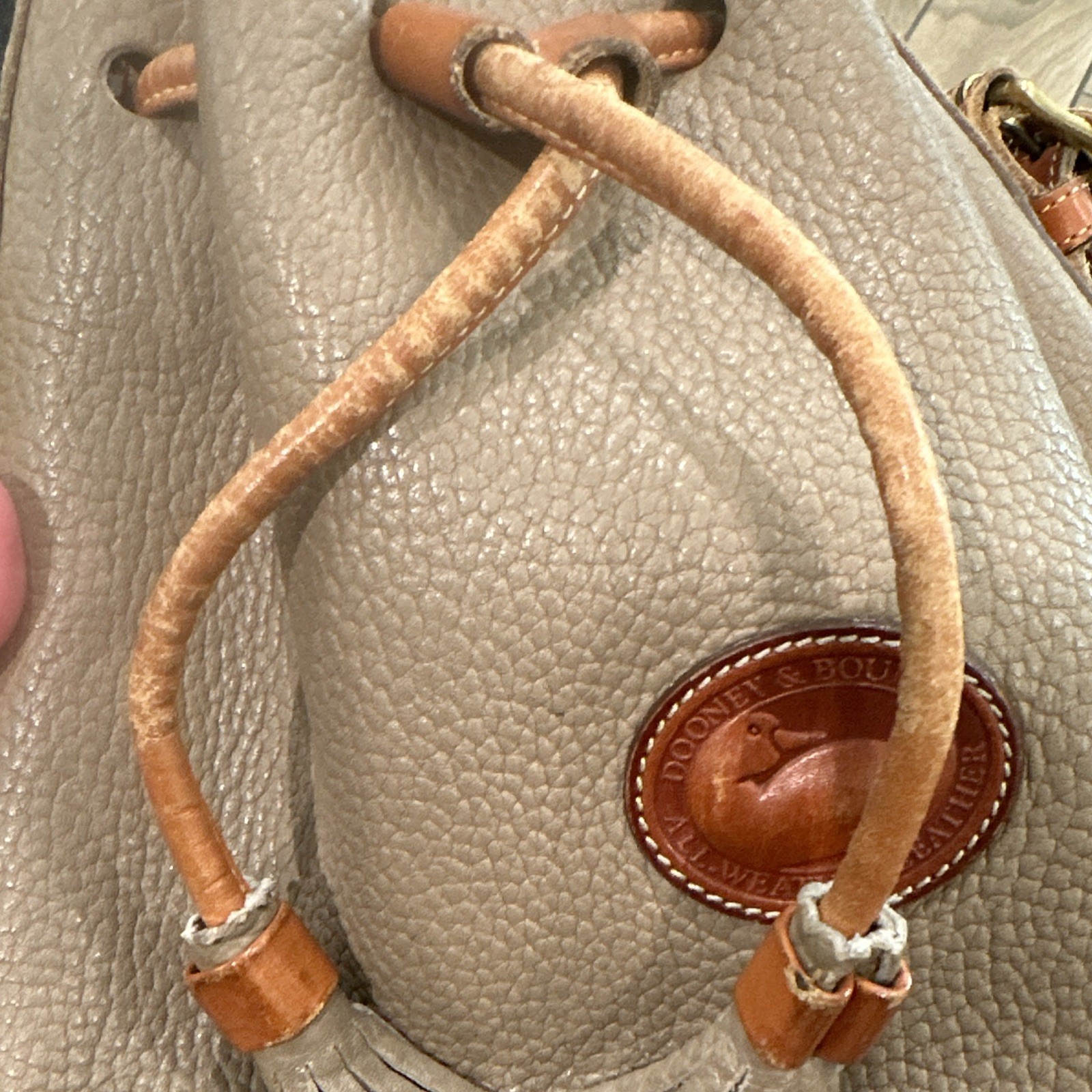 Dooney & Bourke Vintage Pebbled Taupe Drawstring Bucket Bag Detachable Strap