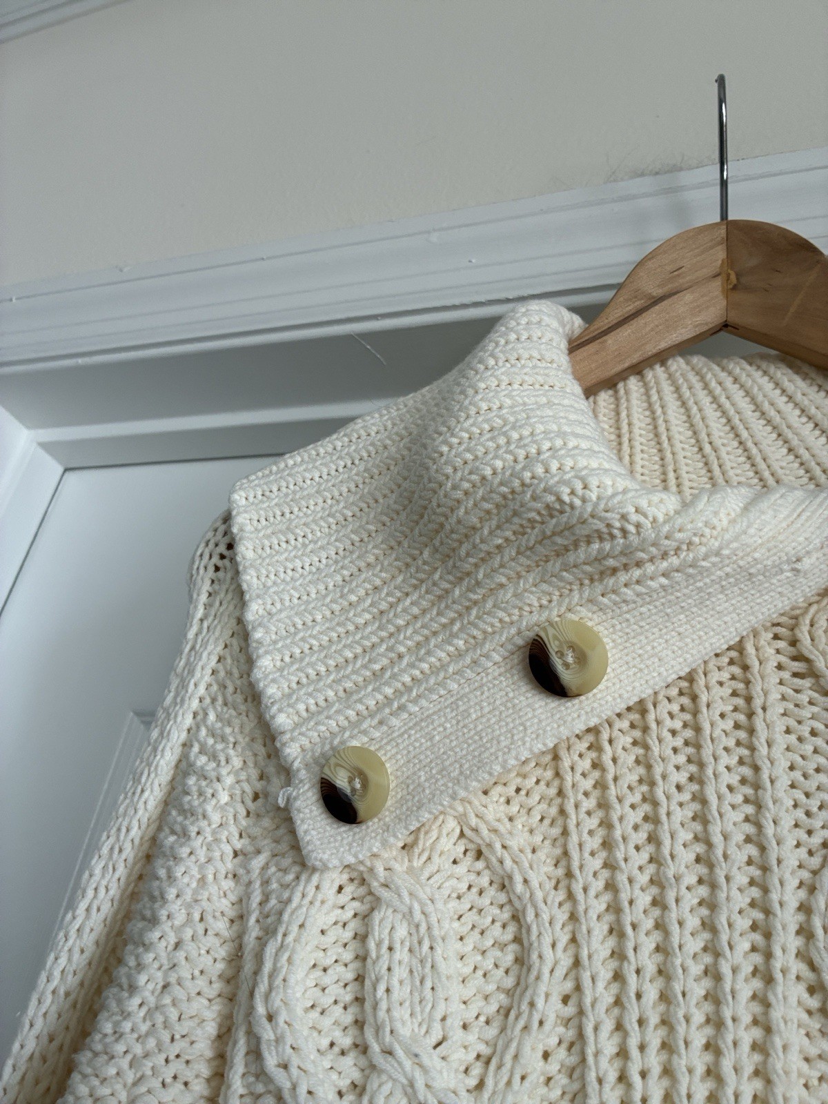 Vintage Falls Creek CableKnit SweaterCream Fisherman Collared CozyCottagecore