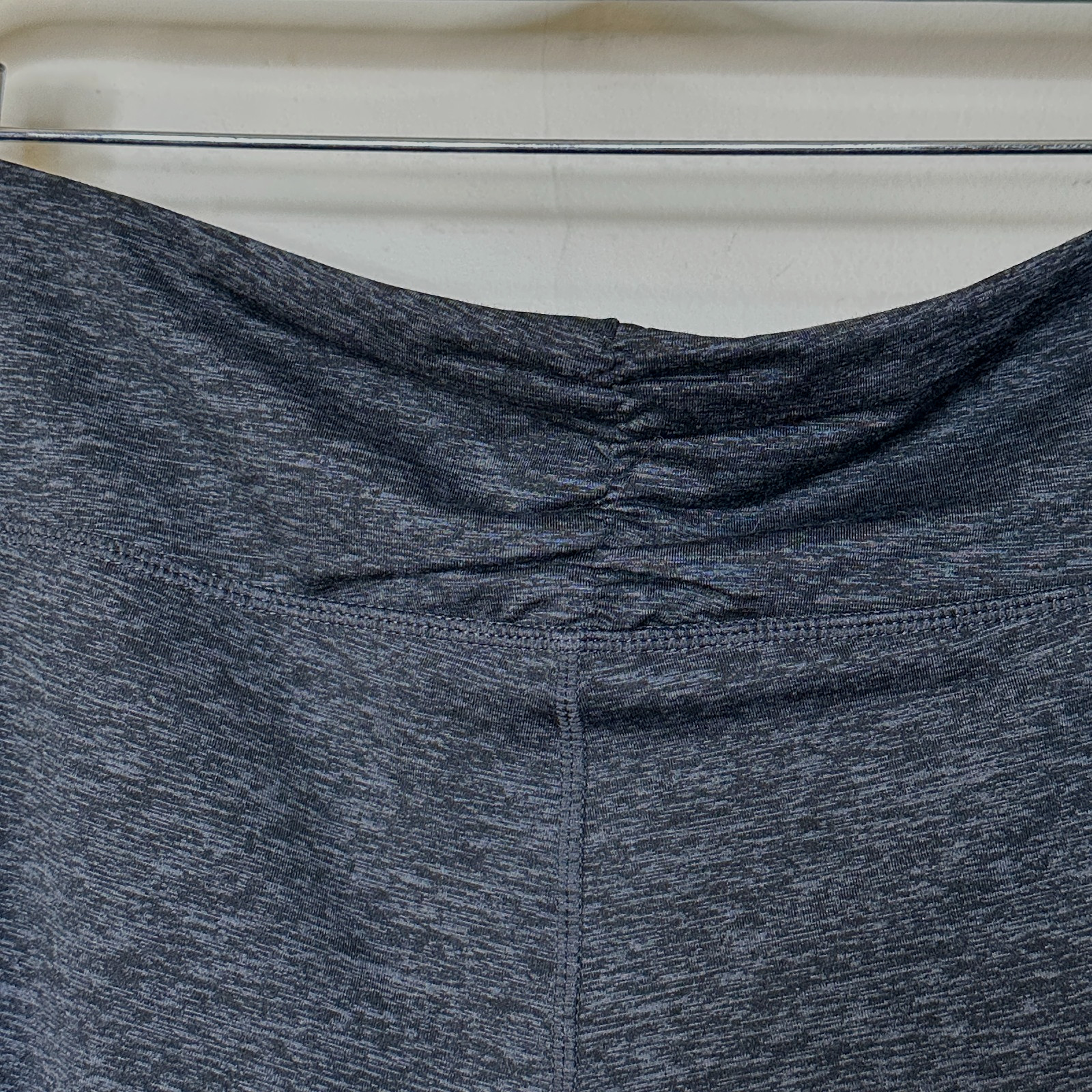 Tangerine Charcoal Gray Yoga Ruched Zip Zipper Capri Leggings Pants Women’s L