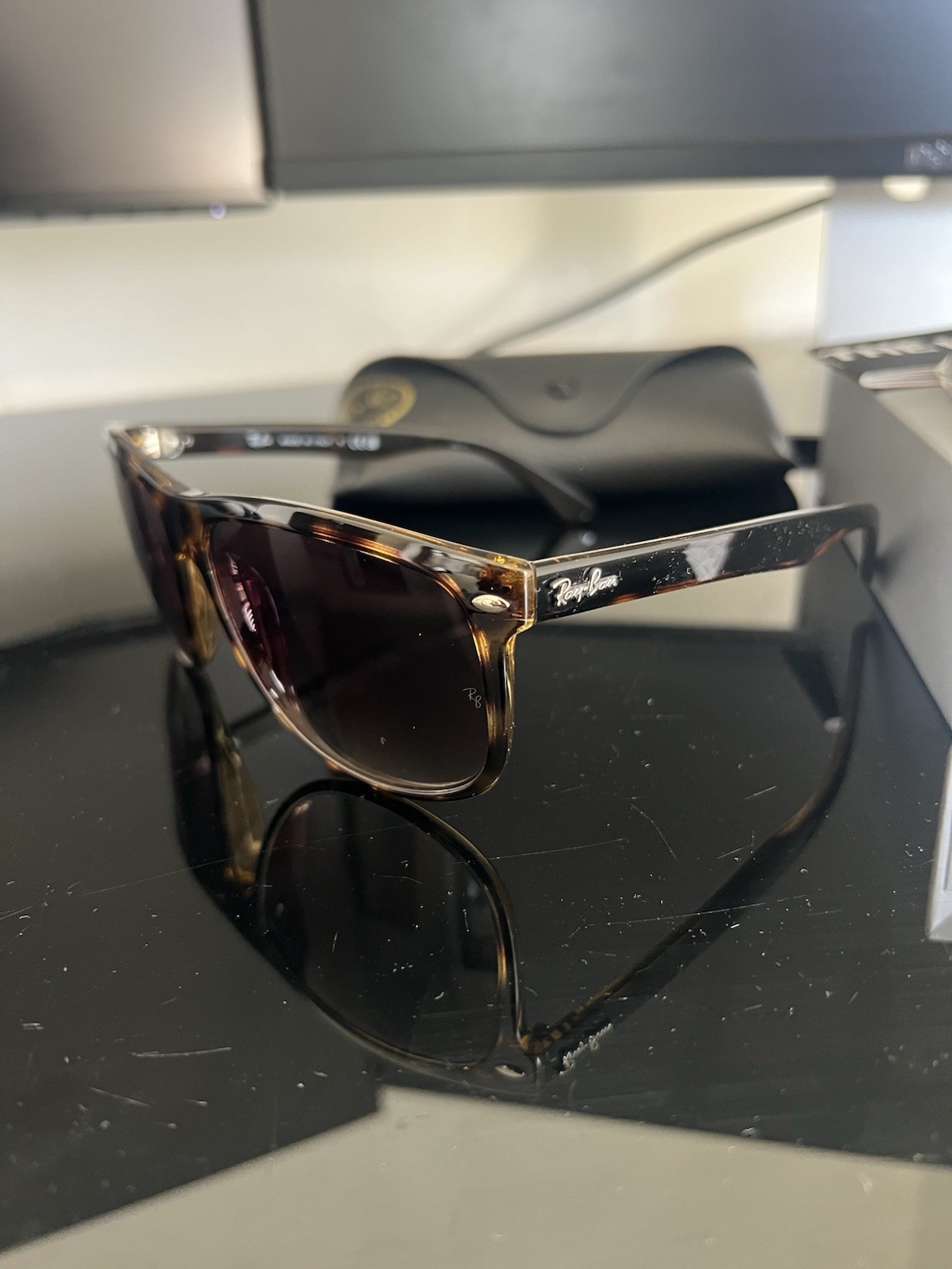 Ray-Ban Boyfriend RB4147 Light Havana, Brown Gradient Lens Size 60/15