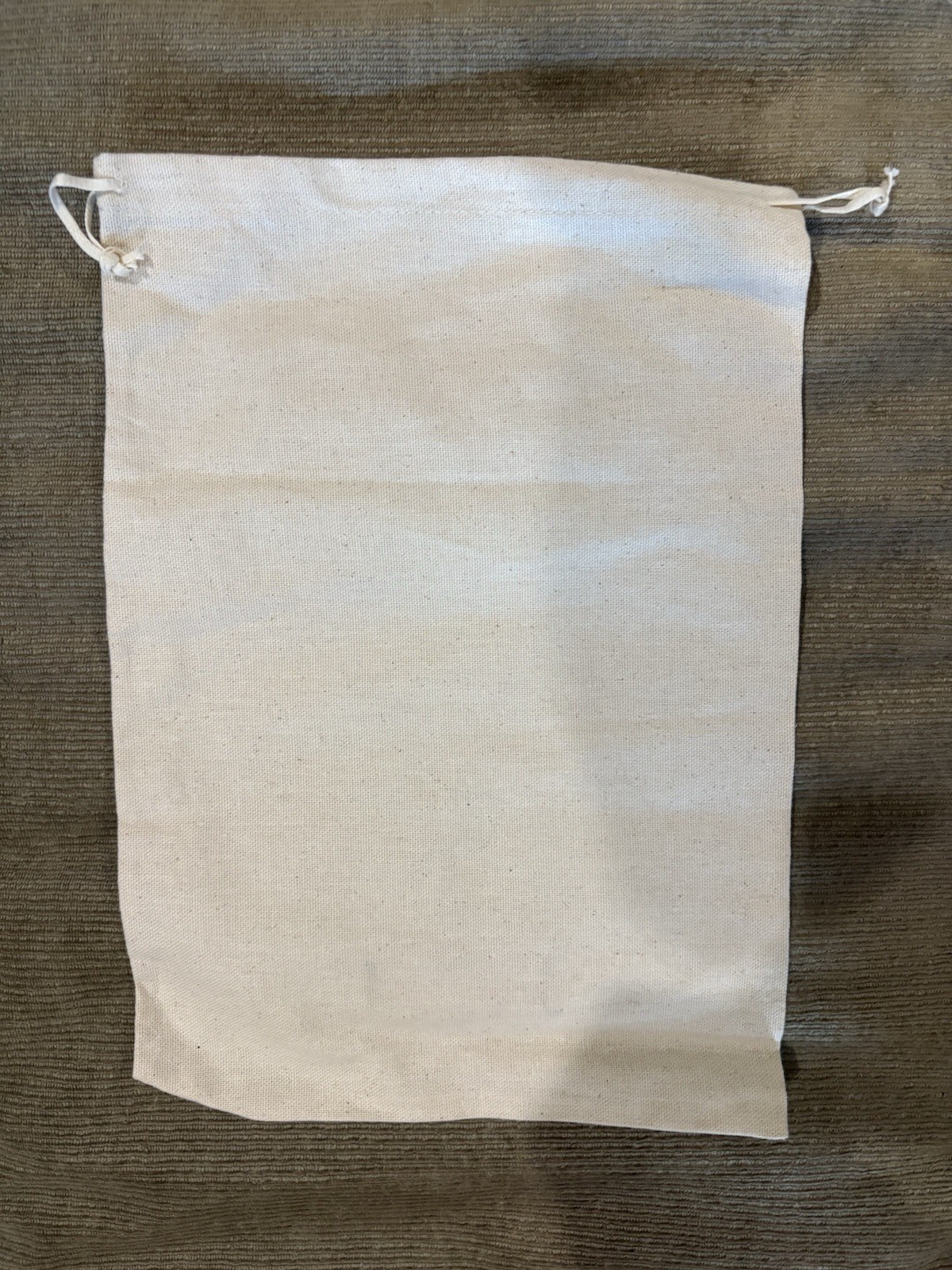 Cream Valentino Garavani Drawstring Dust Bag 13 x 9