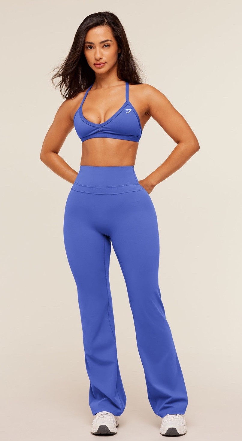 GYMSHARK Minimal Sports Bra + Whitney Mid Rise Flared Legging in Blue – Size S