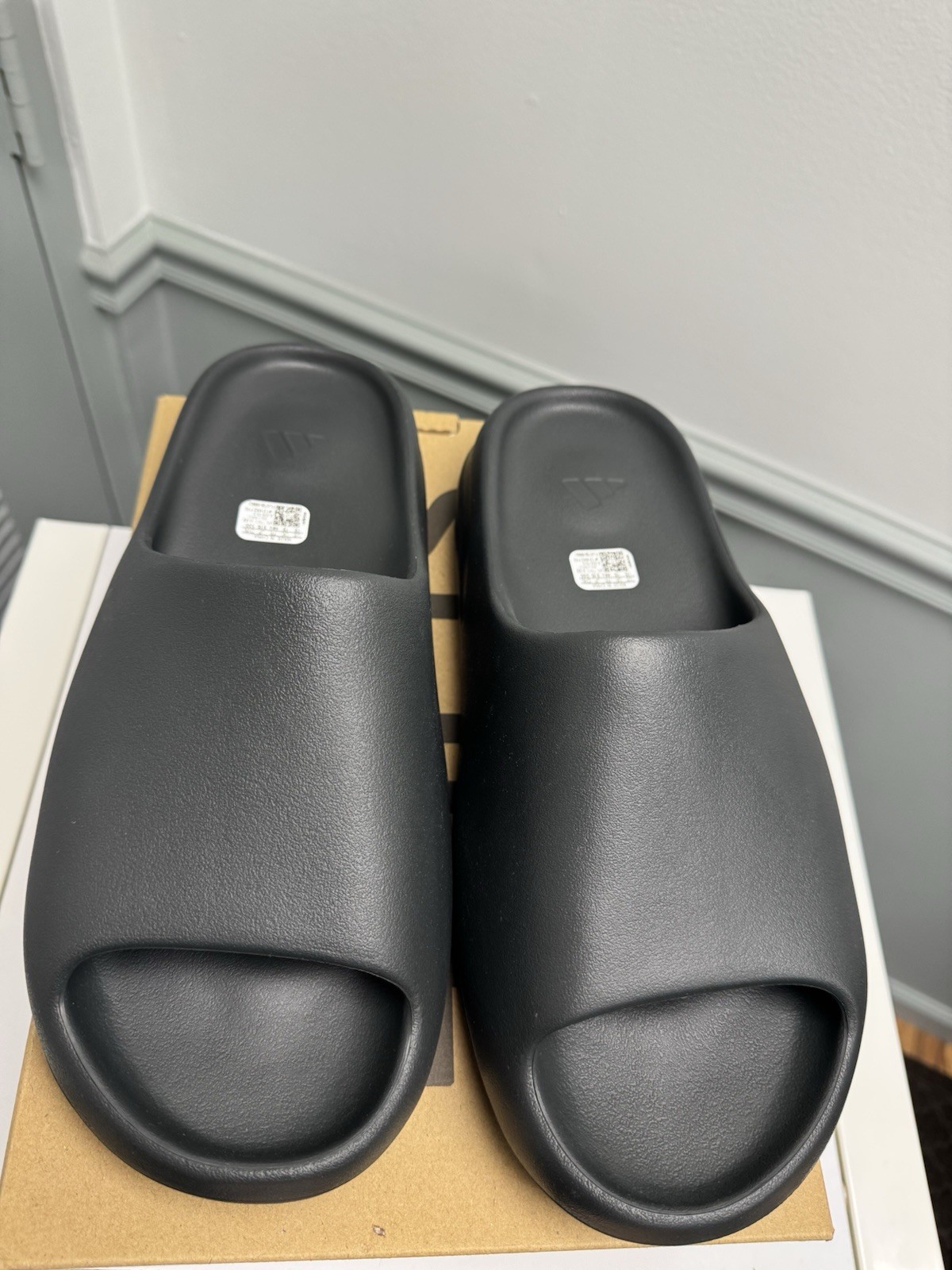 adidas Yeezy Slide Dark Onyx Size 13 BRAND NEW WITH BOX
