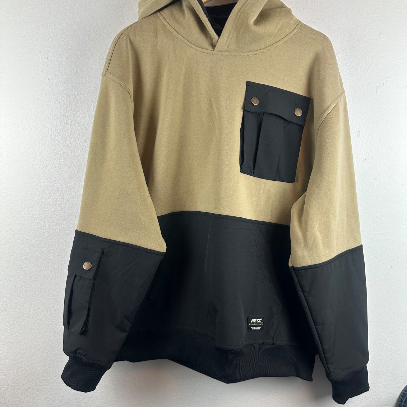 WeSC Men’s XL Tan & Black 90s Mike Utility Hoodie – Color Block Streetwear