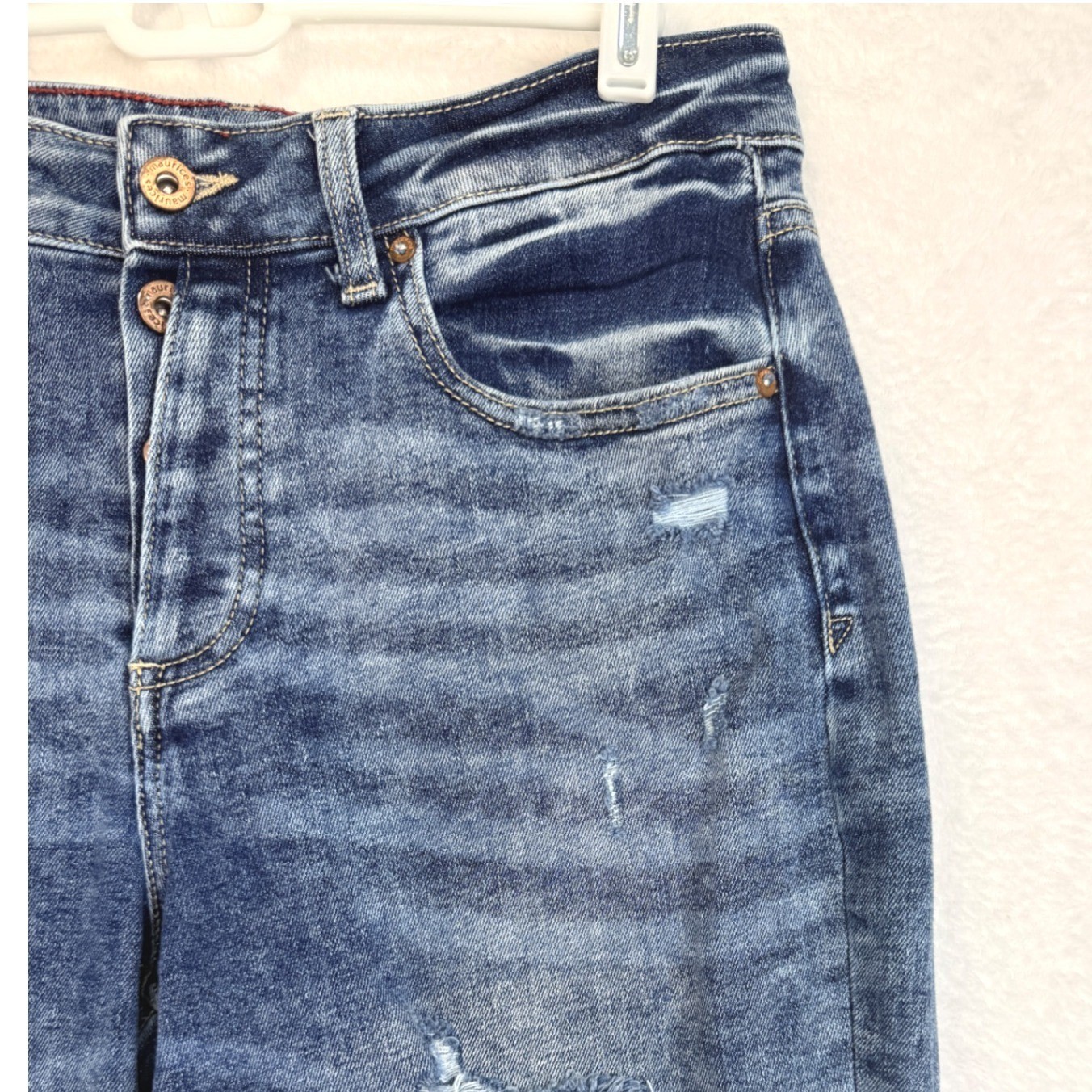 Maurices High Rise Boyfriend Distressed Jeans Blue Button Fly Size 8 Reg