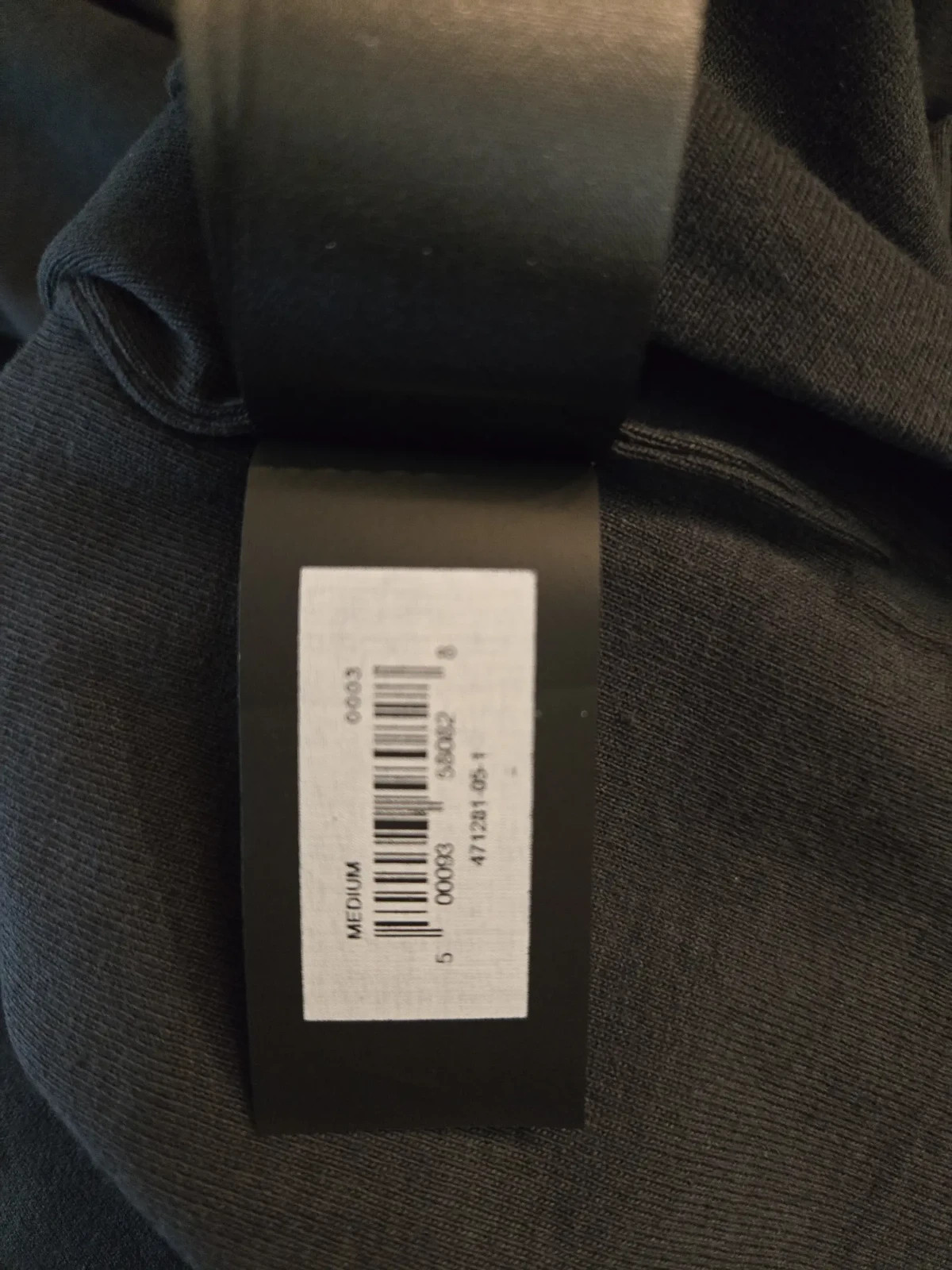 BRAND NEW YEEZY GAP 78 CROP DOVE NO SEAM TEE BLACK