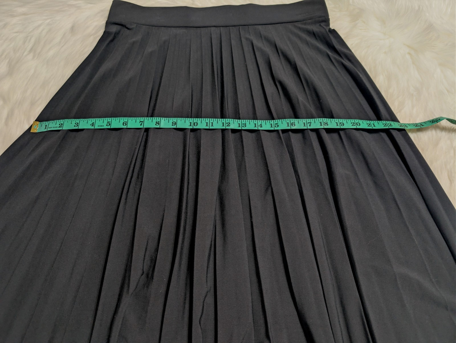 COVINGTON Skirt Women’s Size Large Elastic Waist Stretch Pull-On Pleated Black