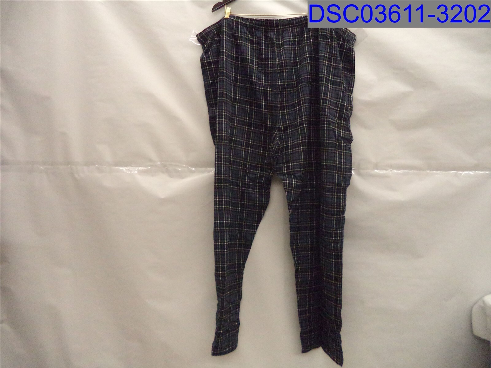 Residence Men’s PJSet,, Armpit to Armpit=32″, Length=35′, Waist=32″, Inseam=48″