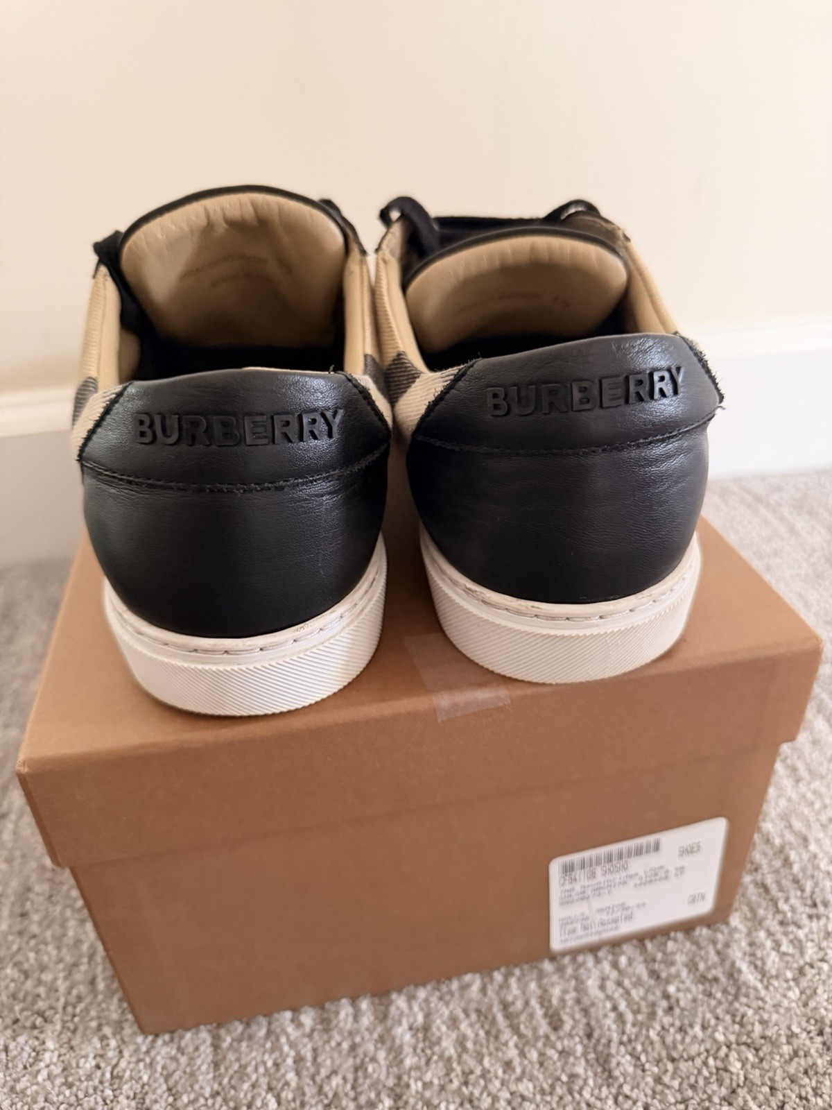 Authentic Burberry Women’s Check Low Top Sneakers Black Beige Leather EU 39 US