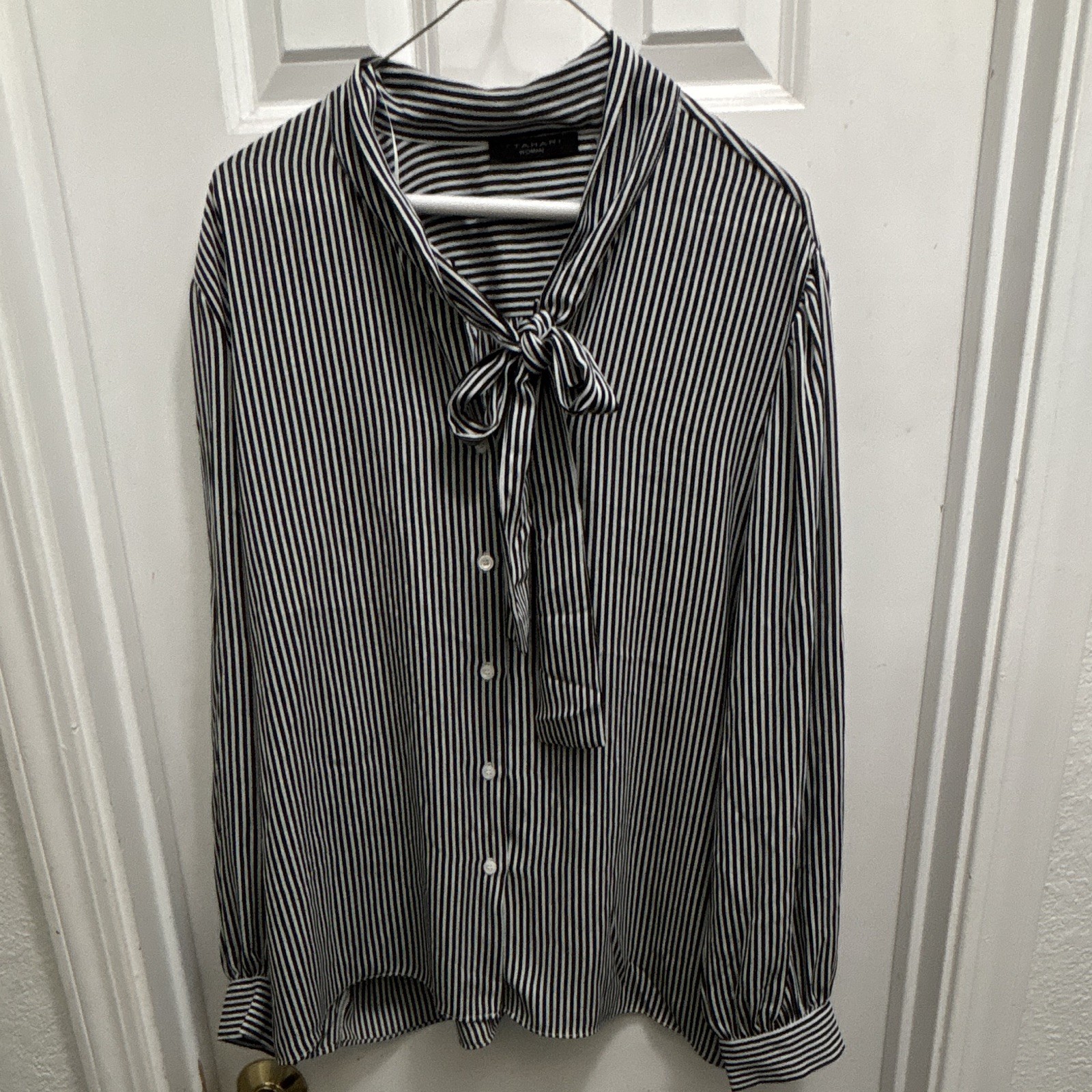 Tahari Woman Maternity 2XS Black/White Striped Collared Bow Button Blouse