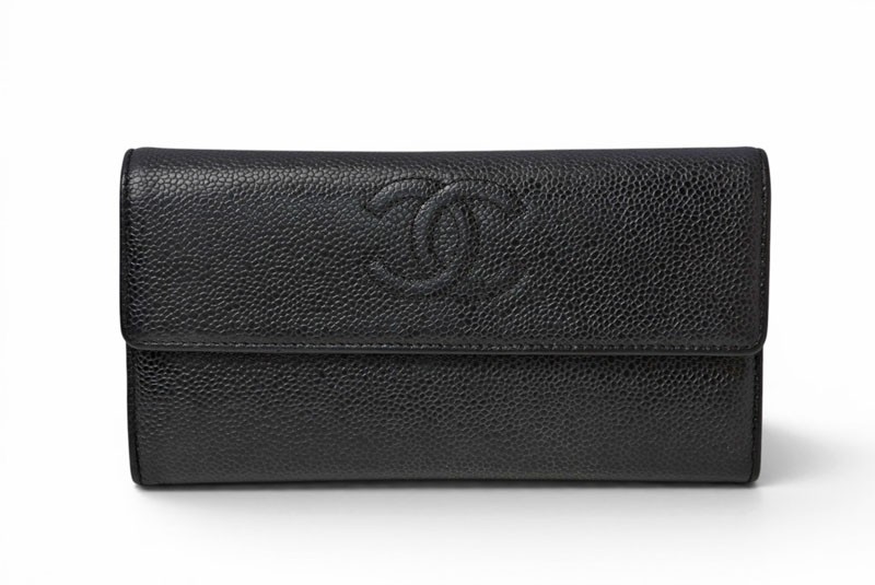 Chanel Authentic wallet A50070 Caviar Leather Black COCO
