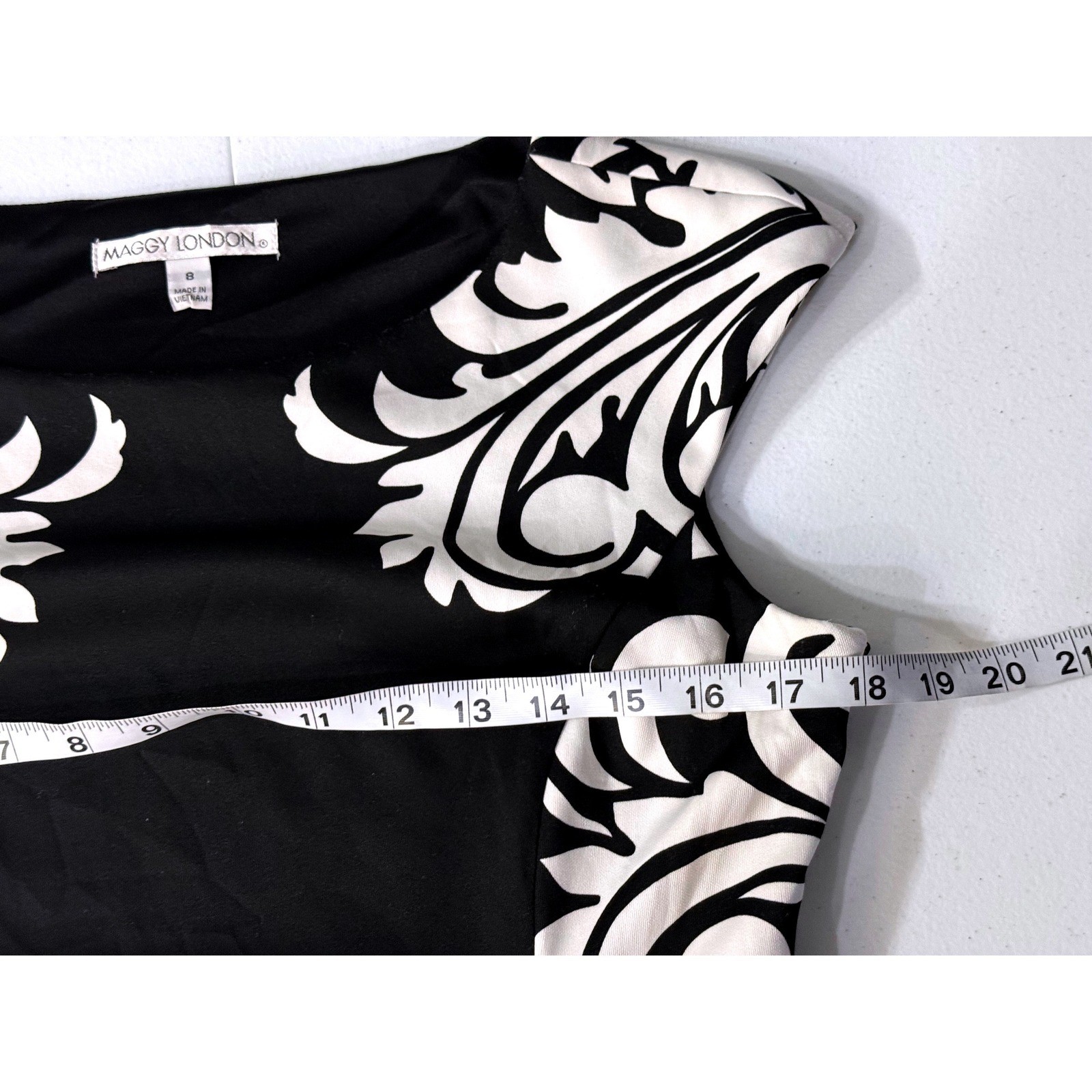 Maggy London Womens Black White Damask Sheath Dress Cap Sleeve Size 8 RN 58142