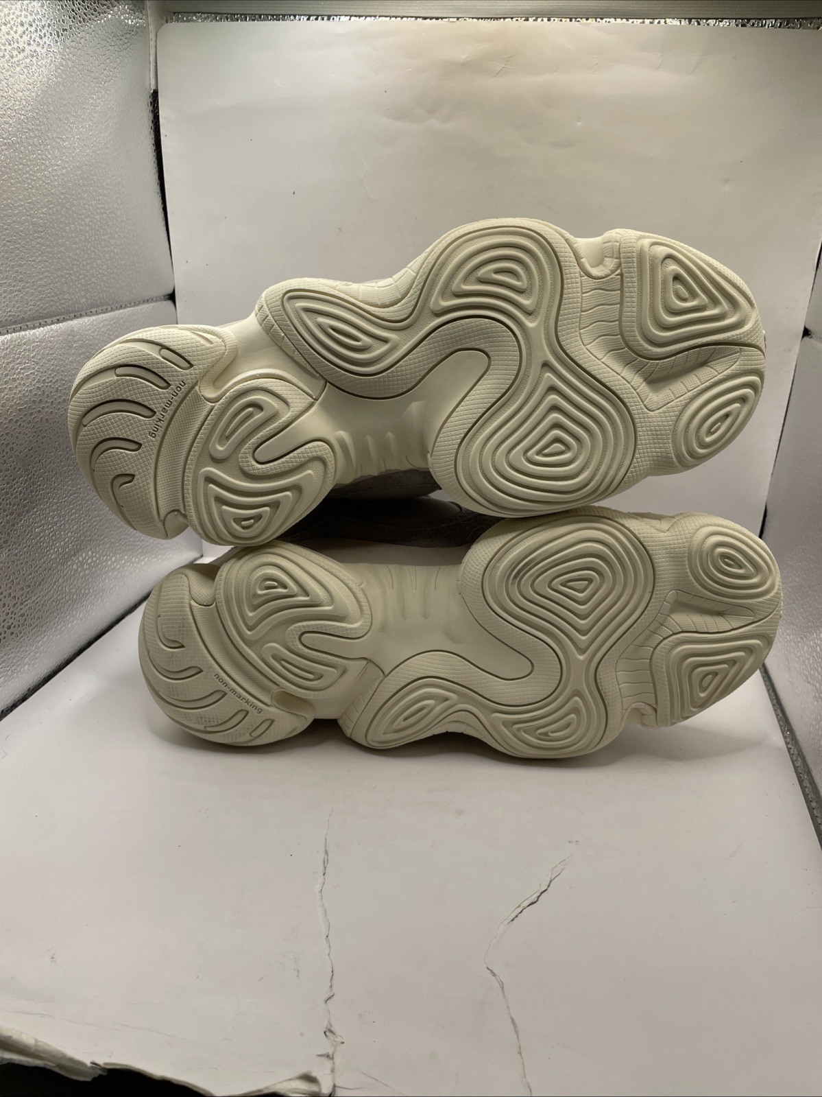 Size 10.5 – adidas Yeezy 500 High Mist Stone