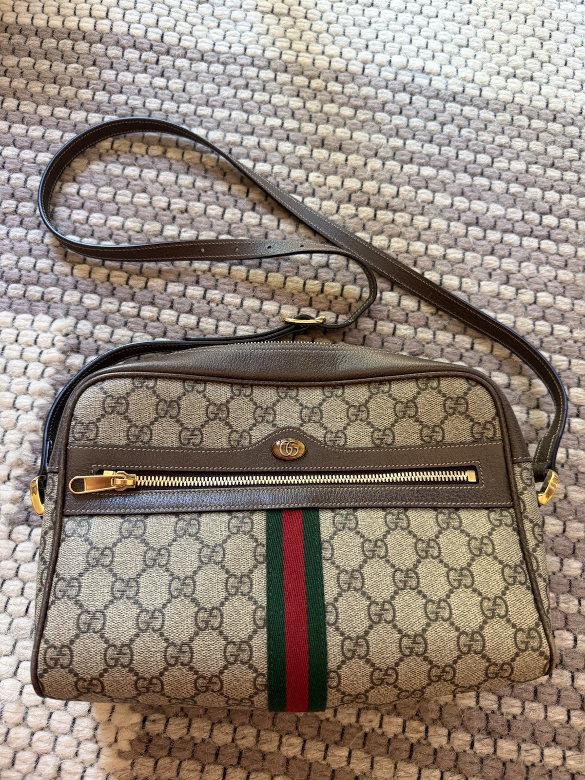 Gucci GG Supreme Monogram Ophidia Shoulder Bag