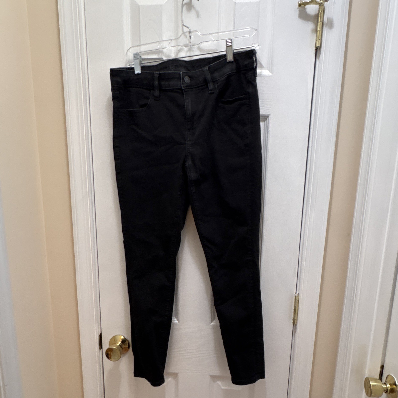 American Eagle Outfitters Next Level Stretch Black Mid Rise Skinny Jeans 8