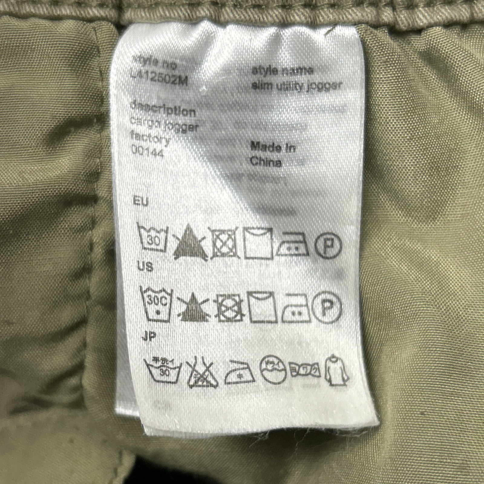 WESC Slim Utility Jogger Pants Cargo Olive Green Unisex Men’s S / Women’s M