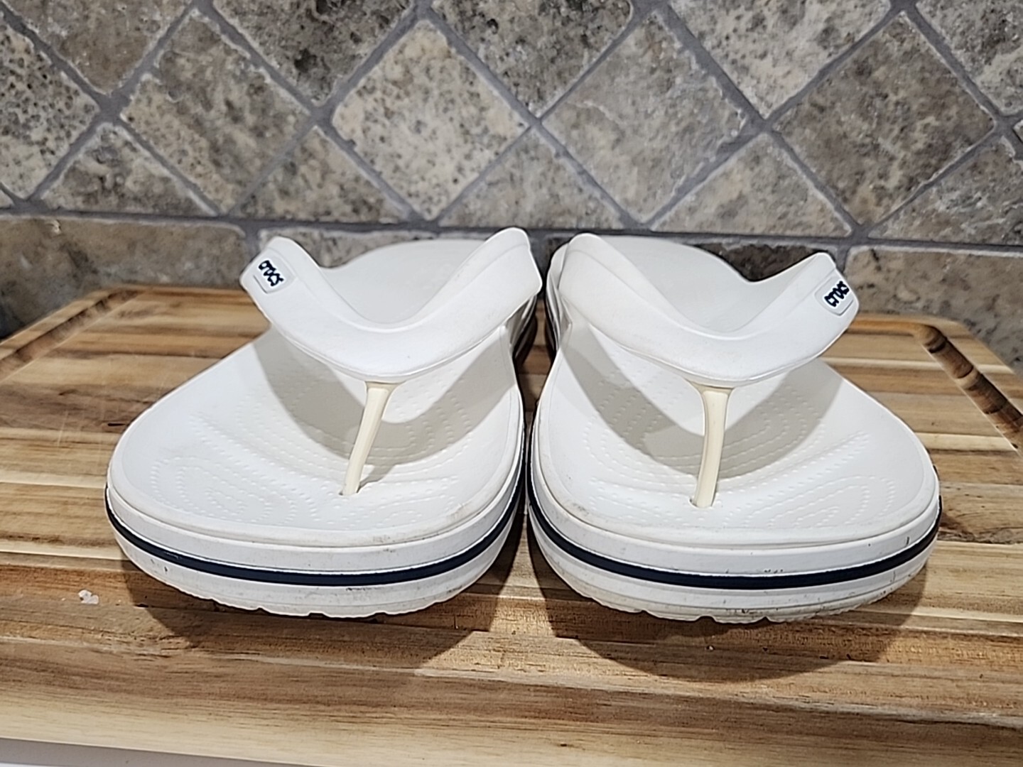 Crocs White Bayaband Flip Flops Sandals – Men’s Thong Style Size 11