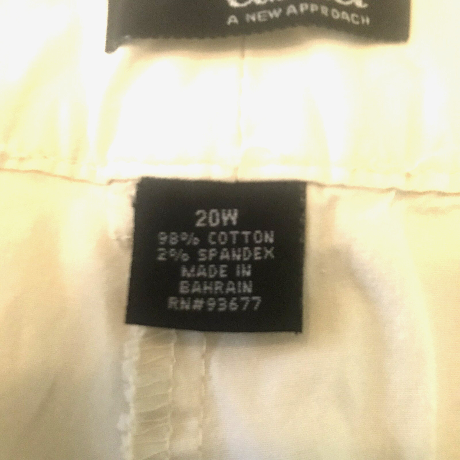 A.N.A Women’s Off-White High Rise Bermuda Shorts Back Pockets Size 20W