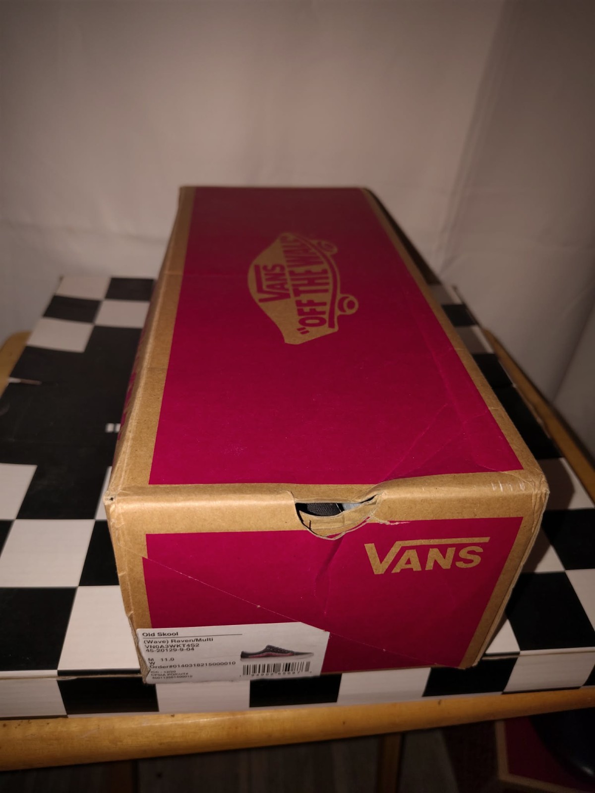 Men’s Vans Old Skool Raven/Multi Size 11 BRAND NEW IN BOX