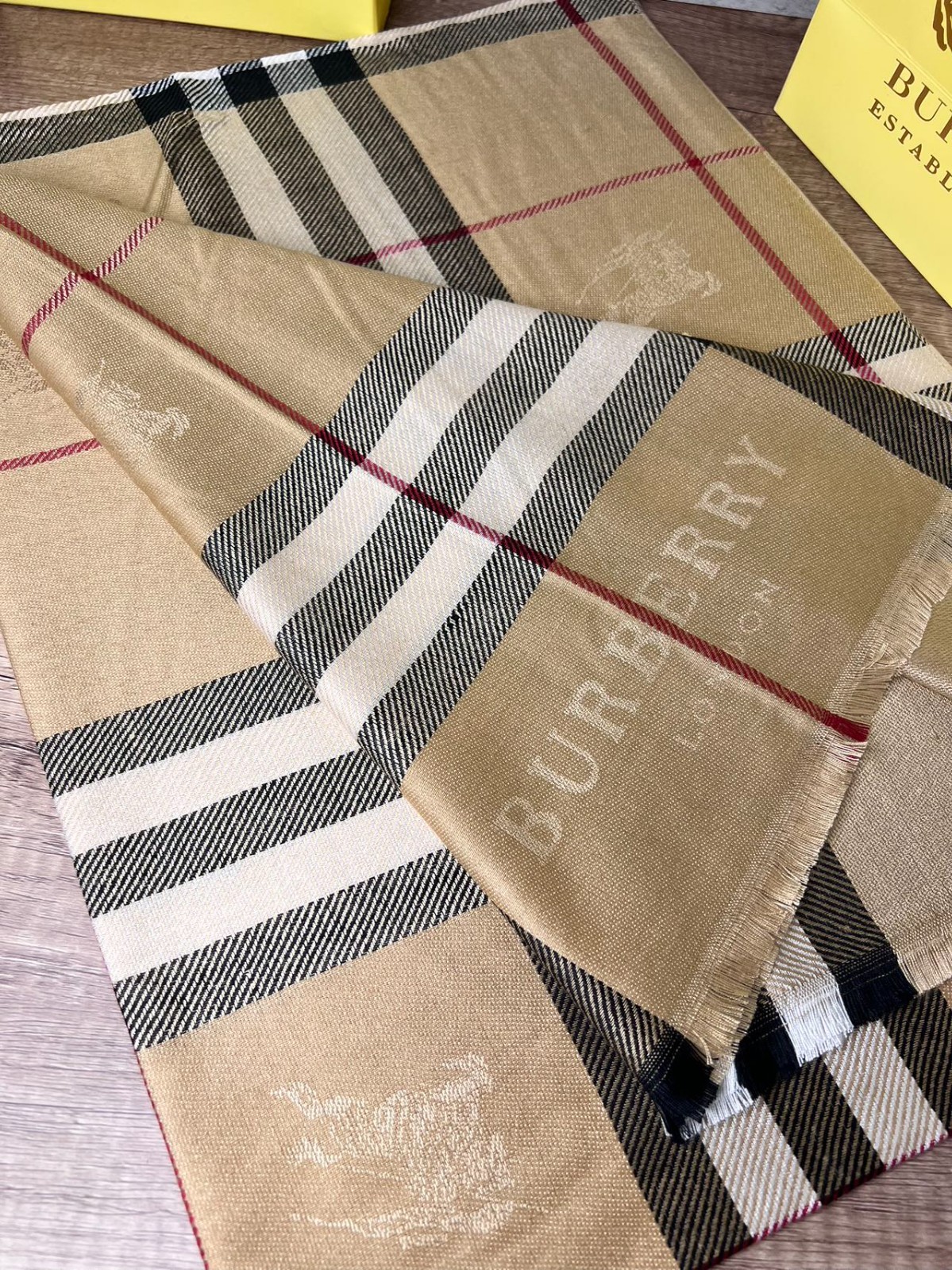 BURBERRY SCARF SHAWL AUTHENTIC 100% CASHMERE BEIGE BROWN BLACK CLASSIC LOGO