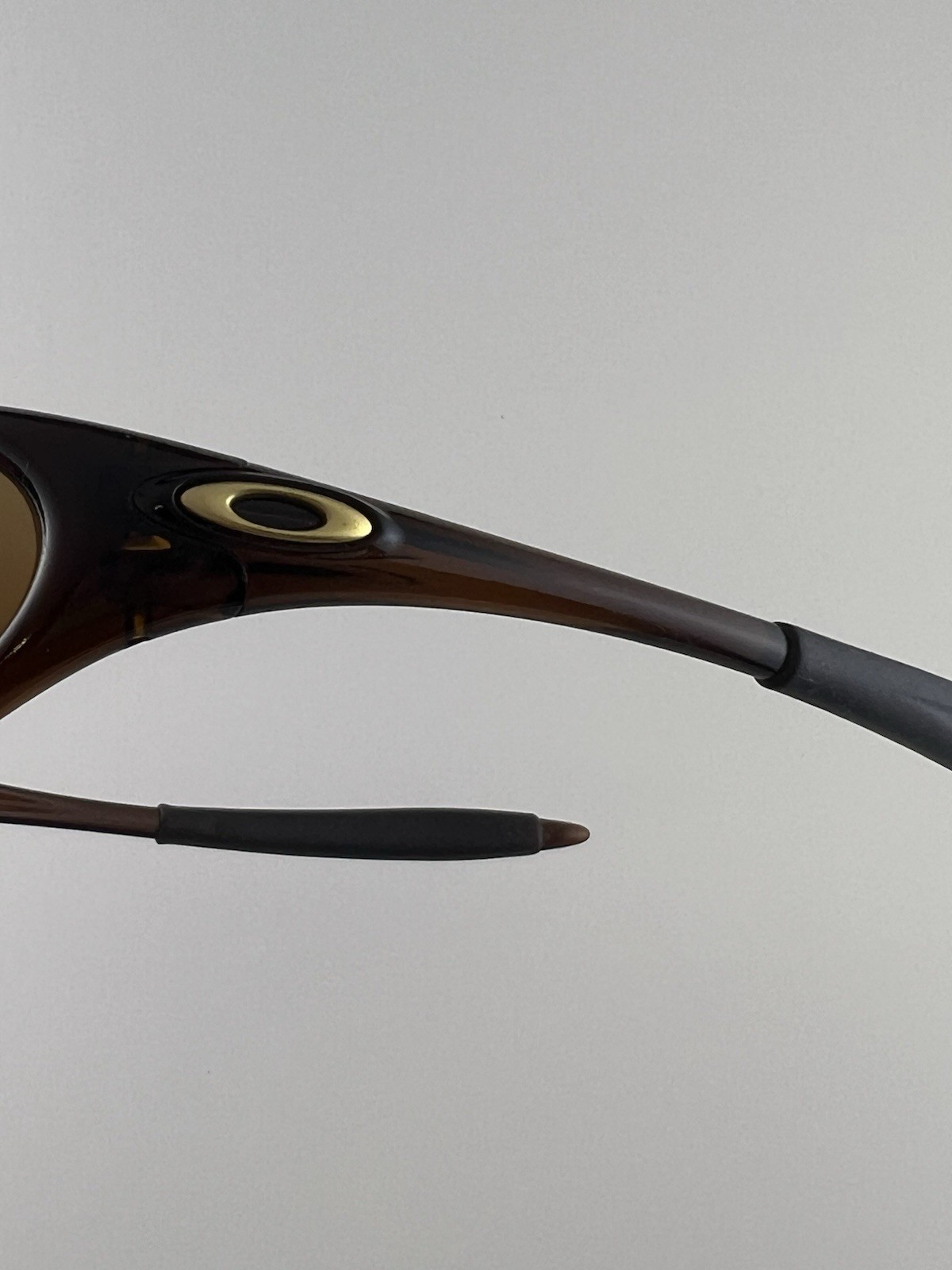 Oakley Minute 1.0 Polished Rootbeer Frame Gold Iridium Lens Gold Icons XX RARE