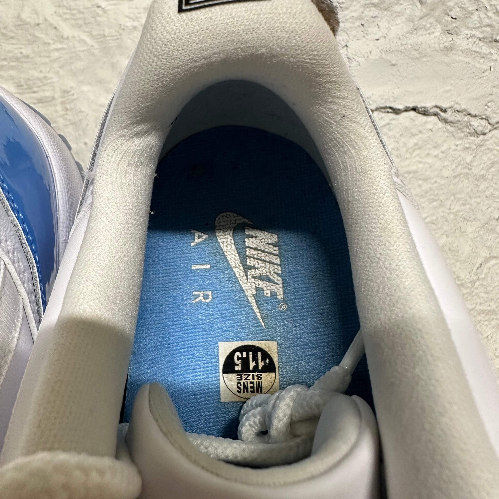 Air Jordan 11 Low University Blue Men’s Size 11.5 Pre-owned Sneakers FV5104-100