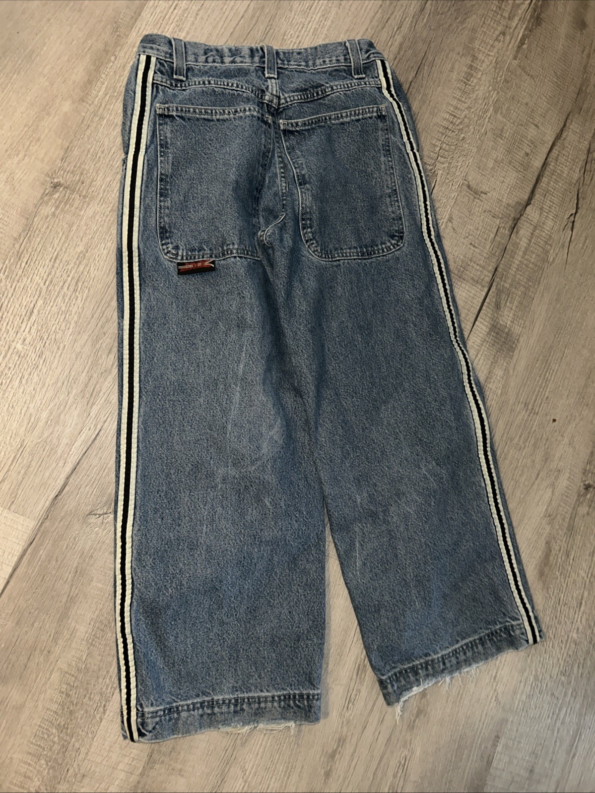 Vintage 90 JNCO Skunk Side-Stripe jeans -28×28(Men’s XS/Unisex