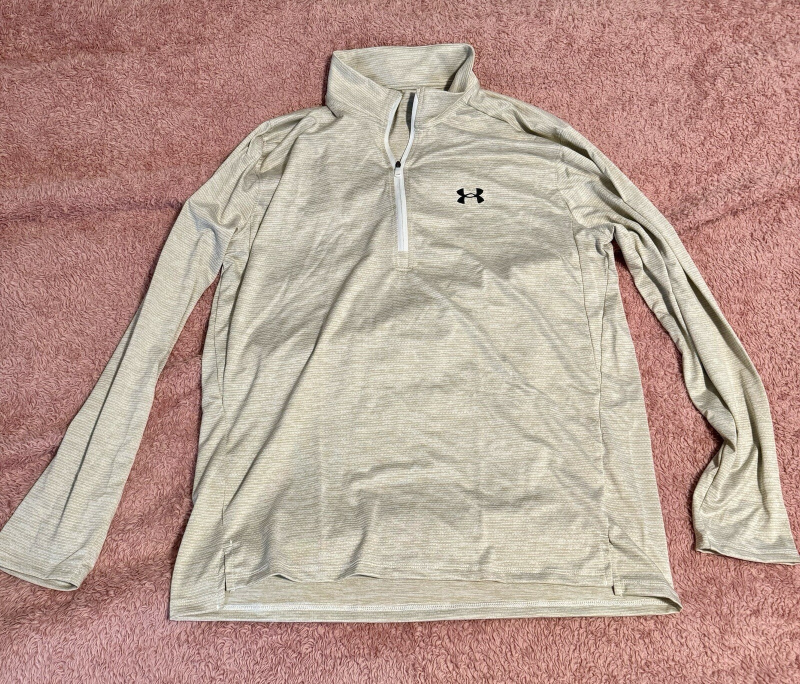 Under Armour Men’s Oat Colored Tech Vent 1/2 Zip Lightweight Jacket. Large. NWT