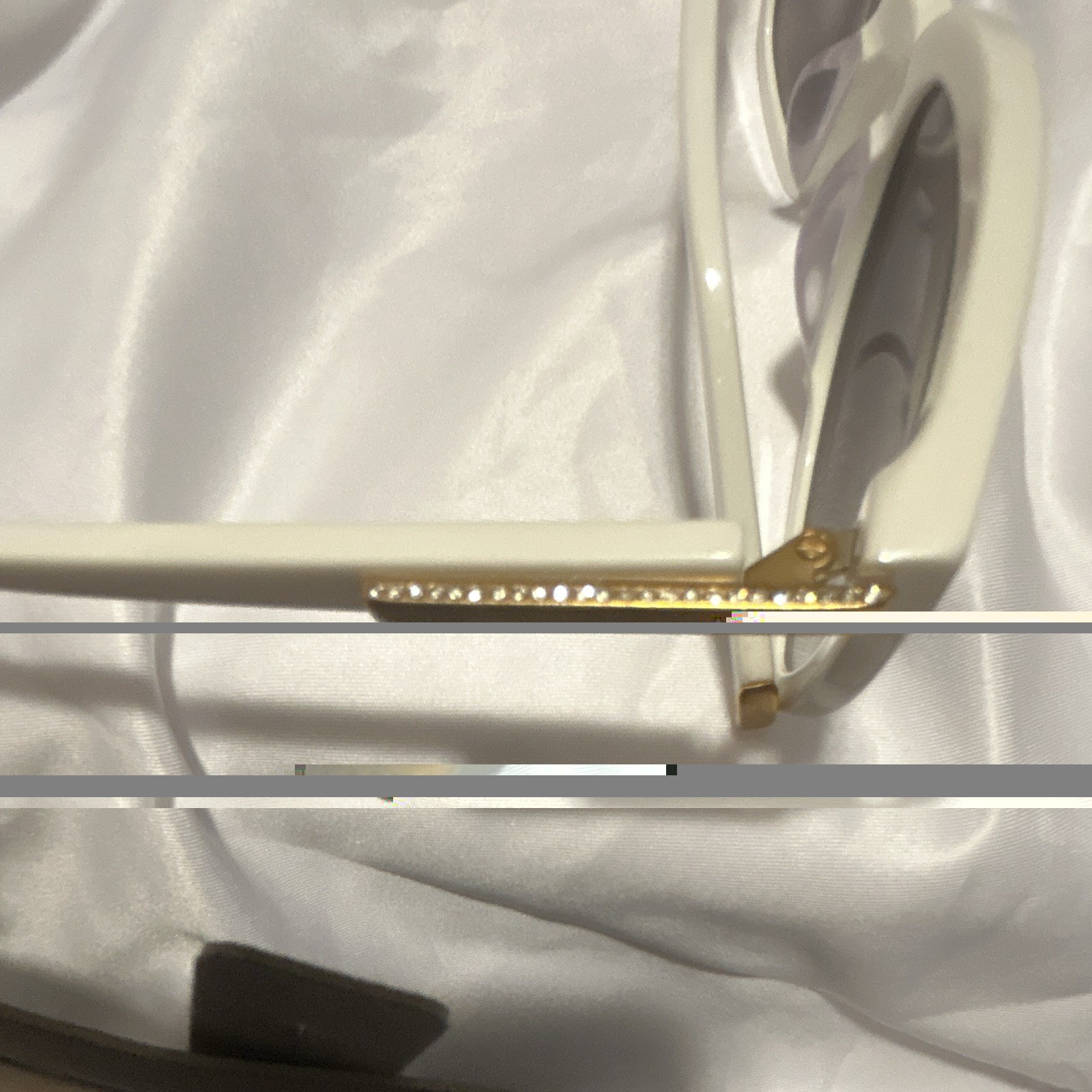FREIDA ROTHMAN Brynn Oversized Square Sunglasses White/Gold UV400 54-20-145