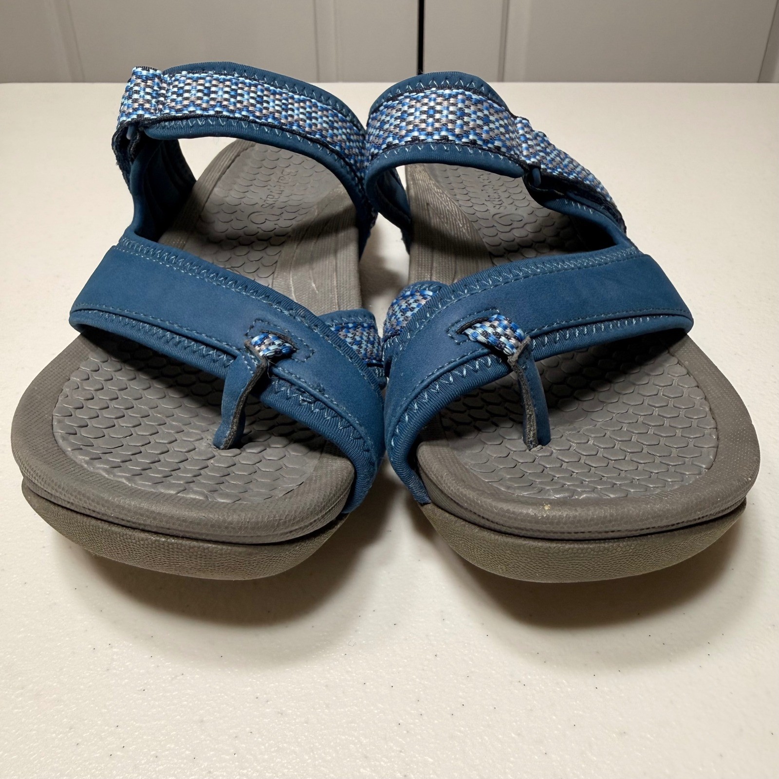 Baretraps Denni Blue Sporty Comfort Walking Sandals Adjustable Straps Size 8.5M