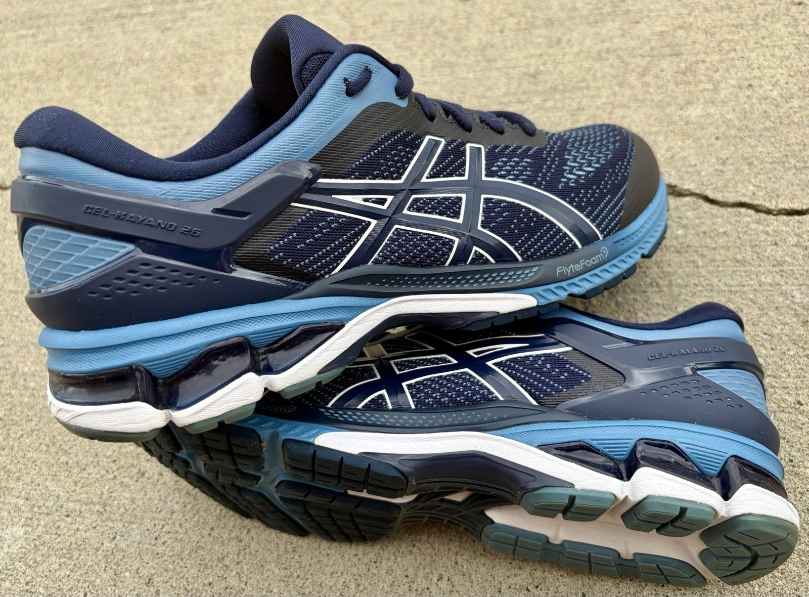 ASICS GEL KAYANO 26 Mens size 11 US running shoes FREE SHIPPING