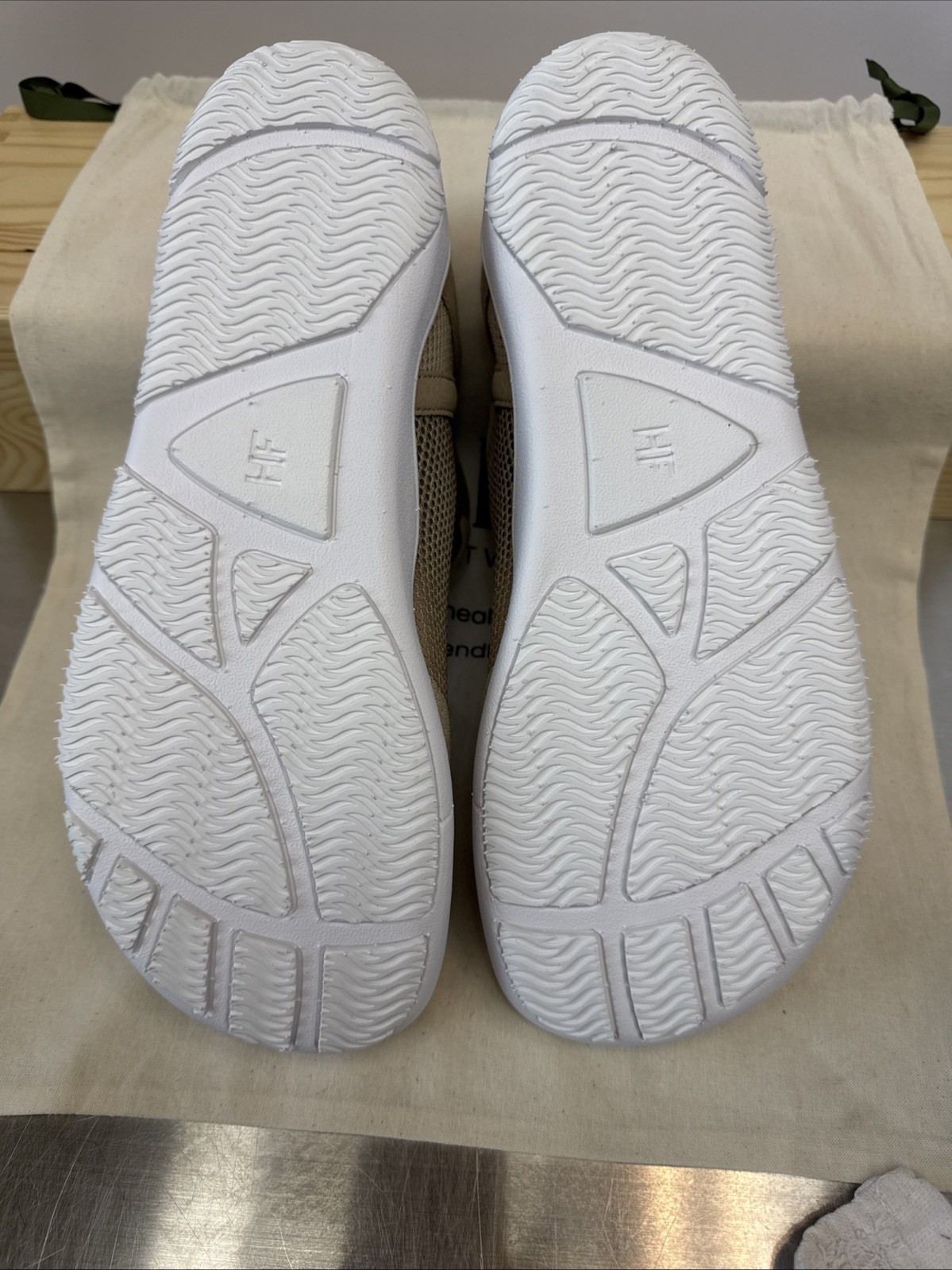 NWT Hike Footwear HF Stride Beige Barefoot Sneaker Unisex EU41 W10-10.5 M8-8.5