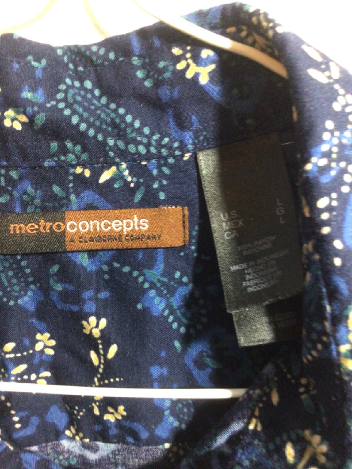 Metro Concepts Blue Paisley Large 100% Rayon Hawaiian Style Shirt B3