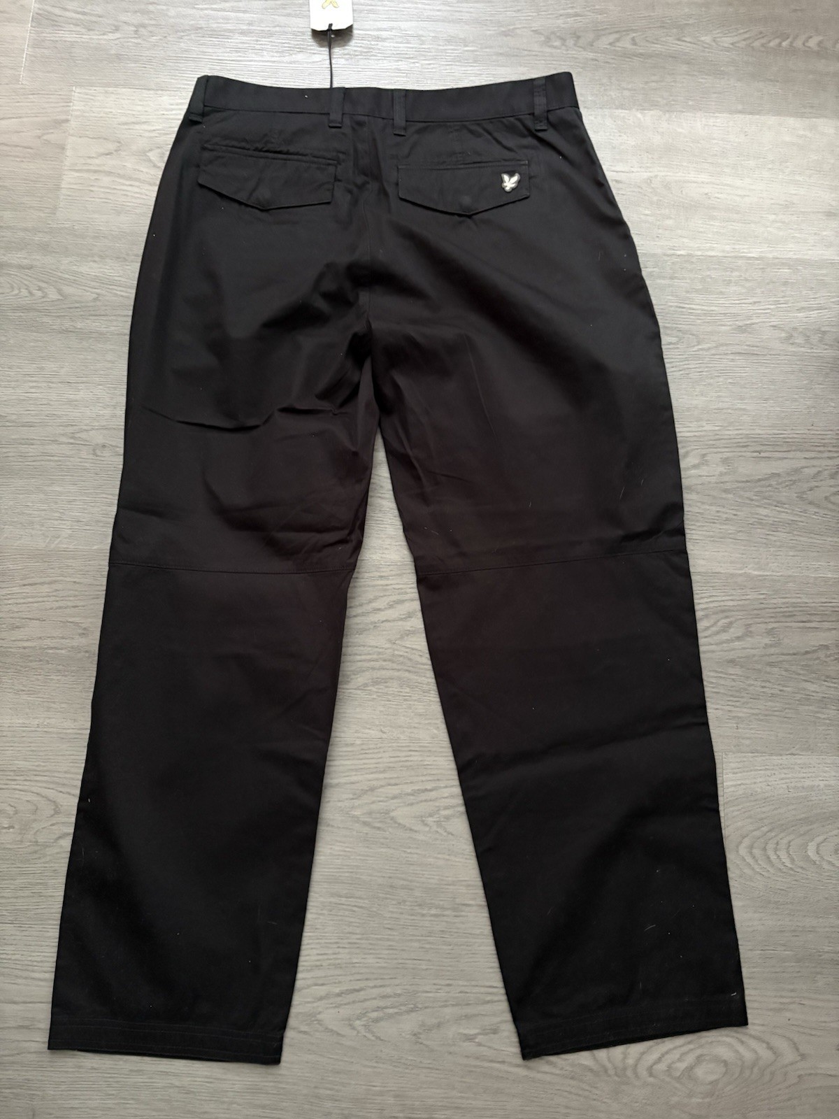 Lyle & Scott Men’s Black Relaxed Articulated Cargo Style Trousers W34 L30 BNWT