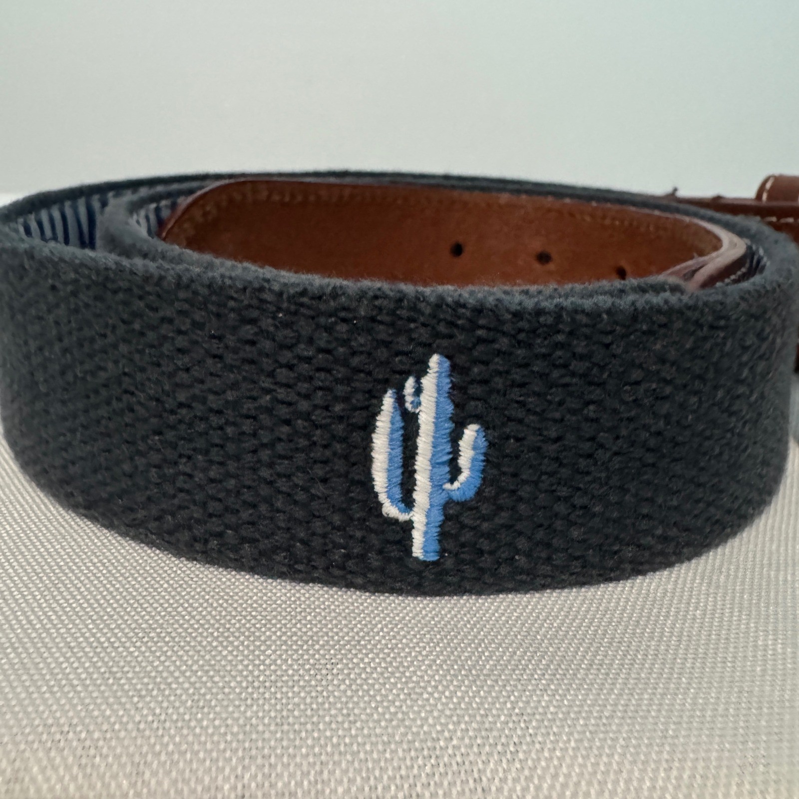 Peter Millar Belt Mens 34 Navy Cactus Embroidered Canvas Leather Brass Golf