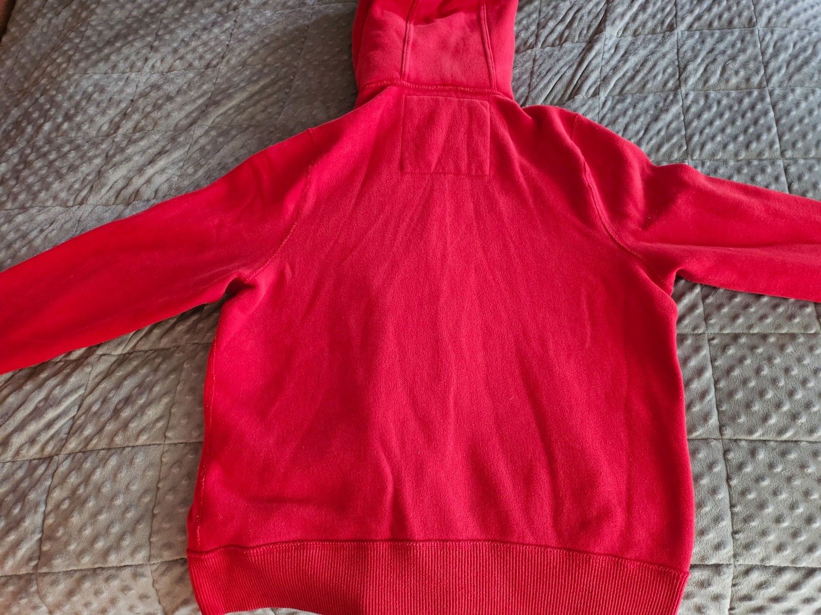 Mens Size 2XL Heavyweight full zip button closed red hoodie