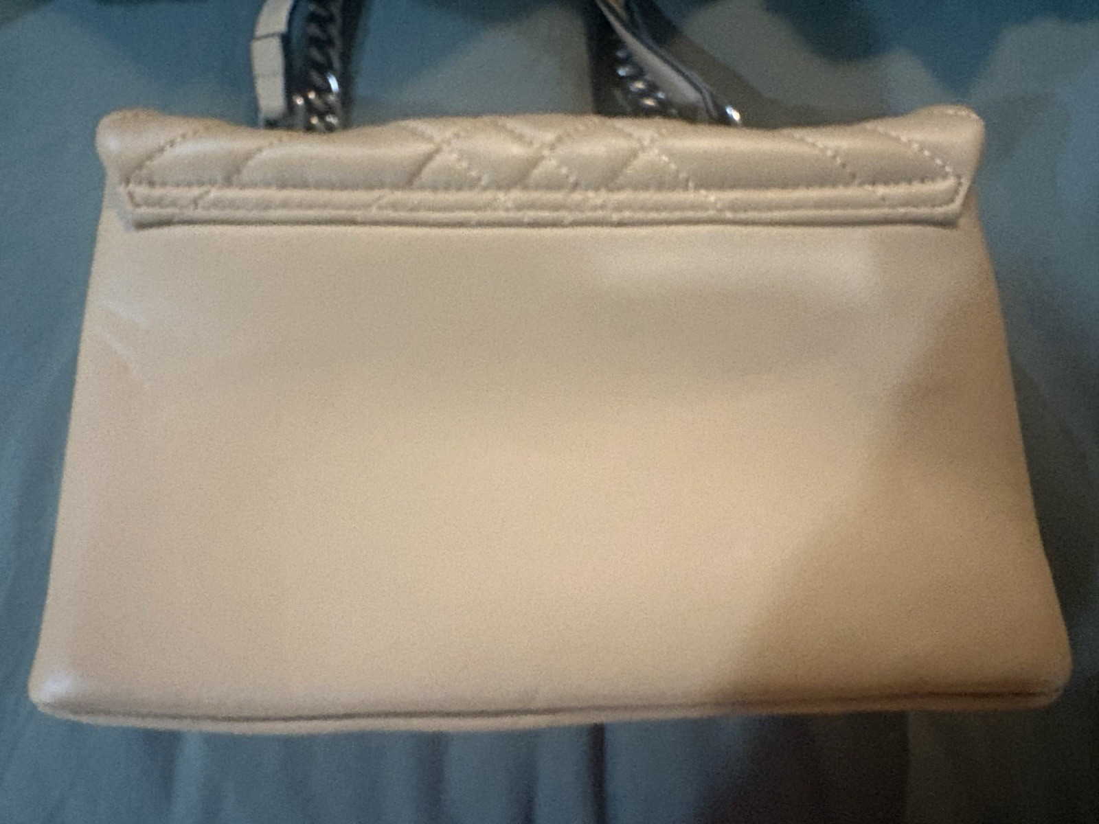 Kurt Geiger Brixton Lock Shoulder Bag In taupe/beige In Excellent Condition.