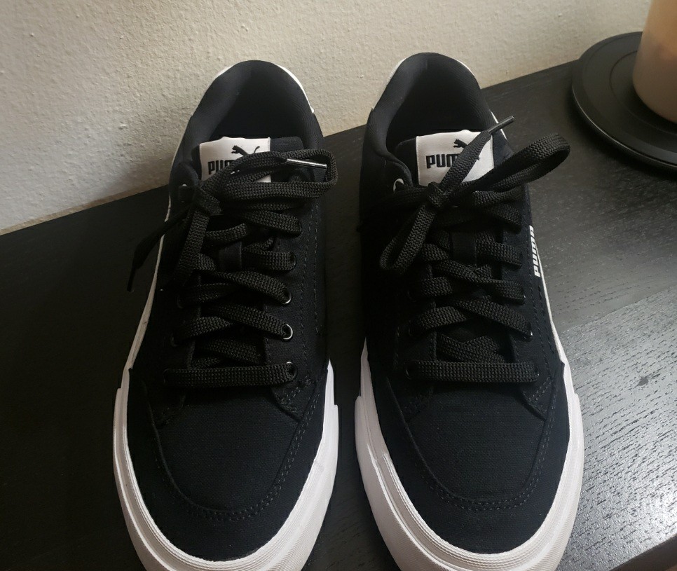PUMA Court Classic Vulcanized Canvas Casual Shoe W/Comfort Foam(Size 7.5) NEW!