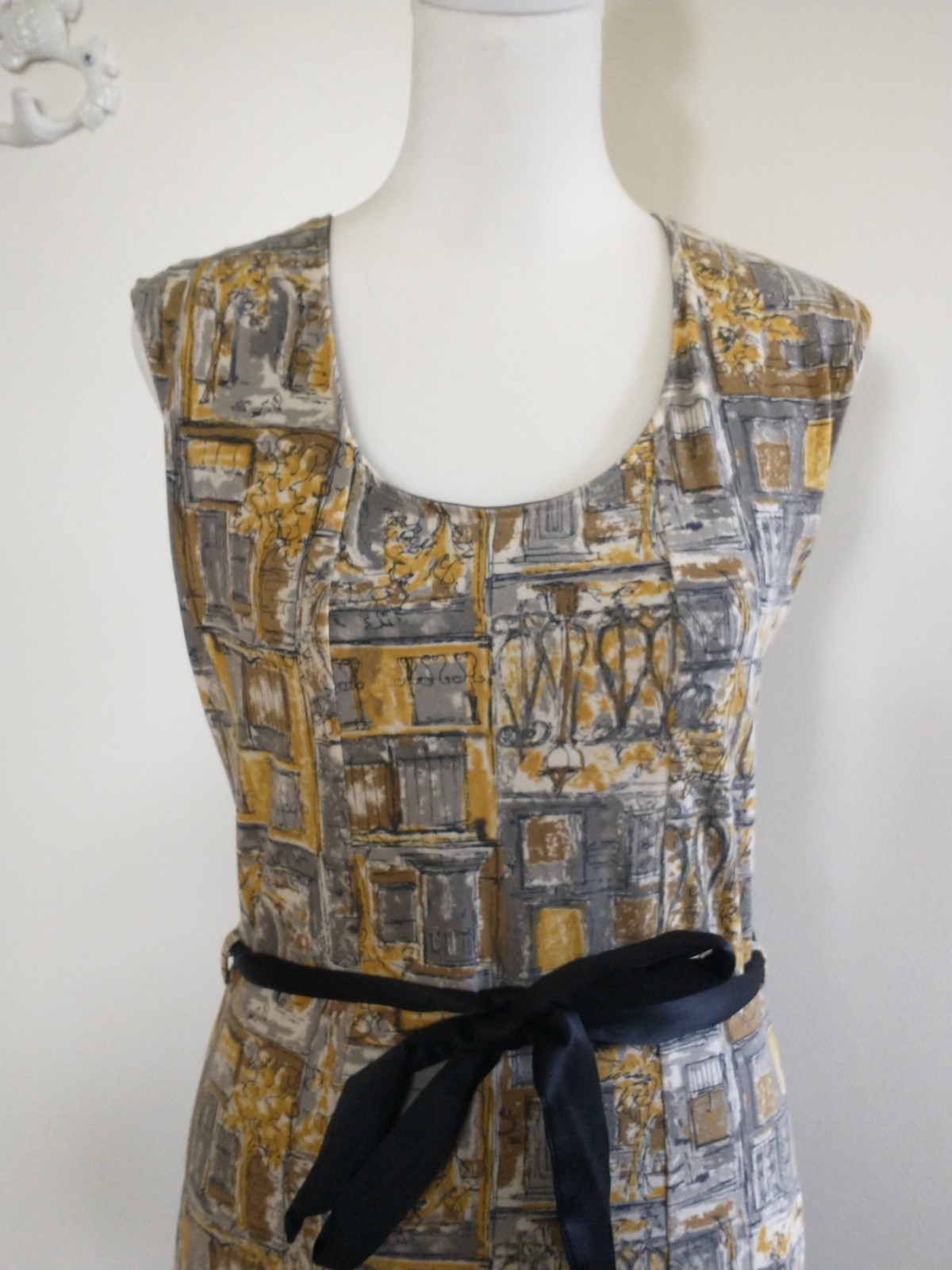 Modcloth Effie’s Heart Parisian Cityscape Fit And Flare Dress M Retro Vintage…