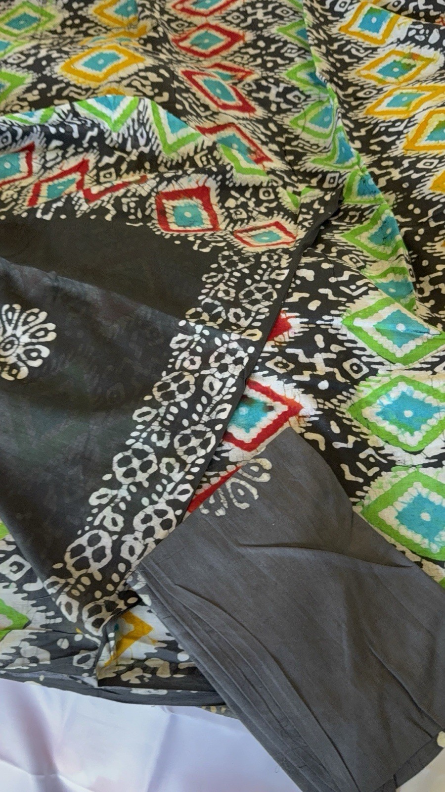 NEW 🆕, Cotton BATIK SAREE. ( Item#L2742 ) including blouse piece. Only $33