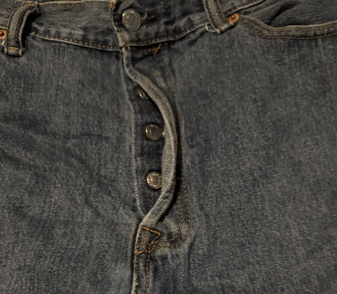 Levis 501 Jeans Men 36 x 29 Dark Stonewash Denim Button Fly Classic Straight Leg