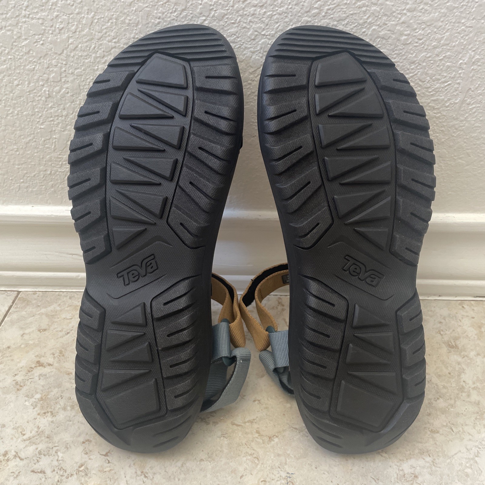 TEVA Hurricane XLT2 Sport Sandals Men’s 12 Earth Strappy Cushioned Hiking