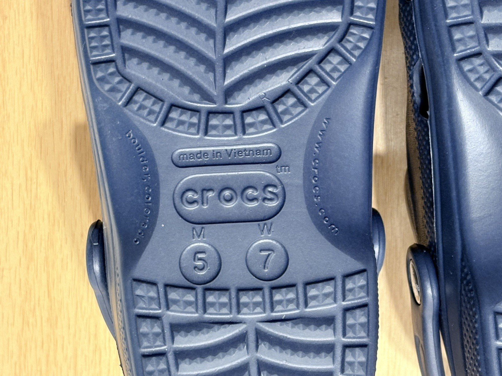 Crocs Baya Clogs Navy Blue Unisex Men’s 5 Women’s 7 Slip On Water Friendly